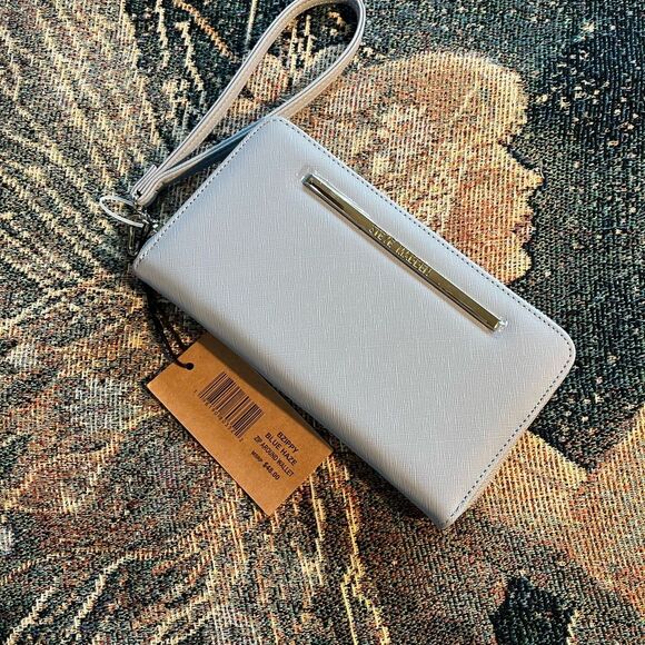 Steve Madden Blue Textured Leather Zip Around Wallet with Gold Hardware NWT - Picture 2 of 12